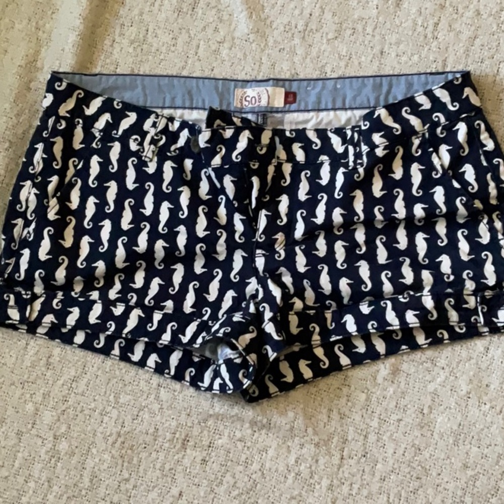 So low rise patterned shorts